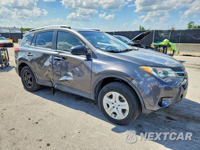Czwarte zdjęcie samochodu z boku: 2015 TOYOTA RAV4 LE VIN:JTMZFREV7FJ038830 - miniatura