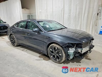 Czwarte zdjęcie samochodu z boku: 2024 HYUNDAI SONATA SEL VIN:KMHL64JA2RA373571 - miniatura