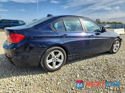 Trzecie zdjęcie samochodu z tyłu: 2015 BMW 328 I SULEV VIN:WBA3C1C53FK124551 - miniatura