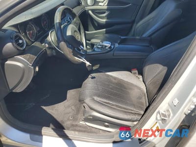 Zdjęcie 7 z 12 samochodu: 2017 MERCEDES-BENZ E 300 VIN:WDDZF4JB8HA031201 - miniatura