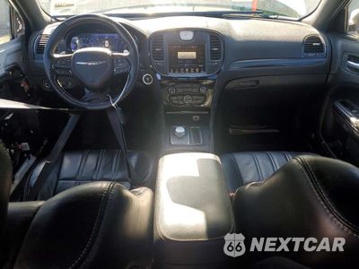 Zdjęcie 8 z 12 samochodu: 2015 CHRYSLER 300 S VIN:2C3CCABT0FH864508 - miniatura