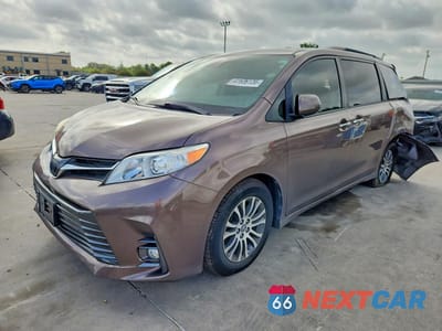 2019 TOYOTA SIENNA XLE 8-PASSENGER 5TDYZ3DC2KS976750 - główne zdjęcie licytacji z USA - miniatura