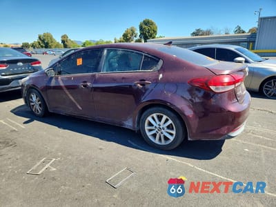 Drugie zdjęcie samochodu z przodu: 2017 KIA FORTE LX VIN:3KPFL4A75HE147003 - miniatura