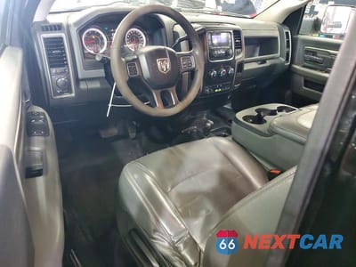 Zdjęcie 8 z 12 samochodu: 2016 RAM 3500 ST VIN:3C63R3AJXGG143773 - miniatura