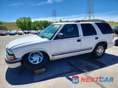2001 CHEVROLET BLAZER 1GNDT13W712196174 - główne zdjęcie licytacji z USA - miniatura