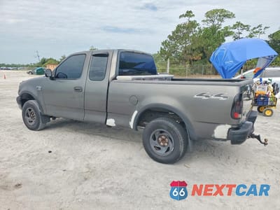 Drugie zdjęcie samochodu z przodu: 2002 FORD F150 VIN:1FTRX18W42NB58994 - miniatura
