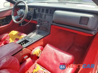 Zdjęcie 8 z 12 samochodu: 1989 CHEVROLET CORVETTE VIN:1G1YY2185K5117874 - miniatura