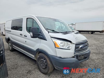 Czwarte zdjęcie samochodu z boku: 2016 FORD TRANSIT T-150 VIN:1FTYE1YM6GKA45296 - miniatura