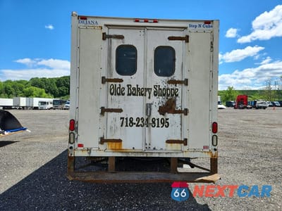 Zdjęcie 6 z 12 samochodu: 2016 GMC SAVANA DELIVERY TRUCK VIN:1GD37TCG1G1269773 - miniatura
