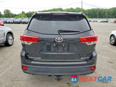 Zdjęcie 6 z 13 samochodu: 2019 TOYOTA HIGHLANDER XLE VIN:5TDJZRFH9KS614878 - miniatura