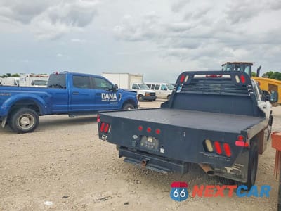 Czwarte zdjęcie samochodu z boku: 2007 CHEVROLET SILVERADO C3500 VIN:1GCJC33K27F552665 - miniatura