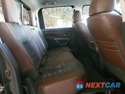 Zdjęcie 10 z 12 samochodu: 2017 NISSAN TITAN XD PLATINUM RESERVE VIN:1N6BA1F47HN564228 - miniatura