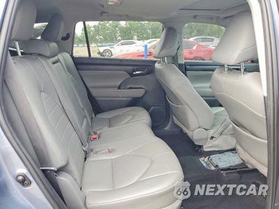 Zdjęcie 11 z 13 samochodu: 2020 TOYOTA HIGHLANDER XLE VIN:5TDHZRBH2LS034457 - miniatura