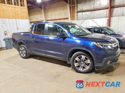 Czwarte zdjęcie samochodu z boku: 2017 HONDA RIDGELINE RTL VIN:5FPYK3F67HB011690 - miniatura
