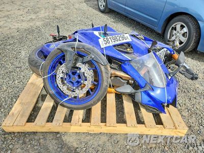 Trzecie zdjęcie samochodu z tyłu: 2025 YAMAHA YZFR7 VIN:JYARM38E5SA019214 - miniatura