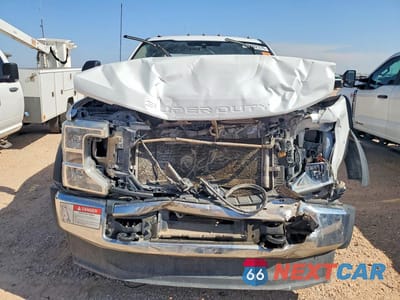Piąte zdjęcie samochodu w środku: 2022 FORD F550 SUPER DUTY VIN:1FD0X5HT2NEG17929 - miniatura