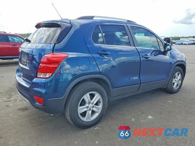 Trzecie zdjęcie samochodu z tyłu: 2020 CHEVROLET TRAX 1LT VIN:KL7CJLSBXLB337775 - miniatura