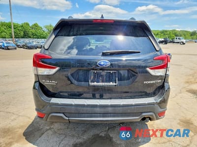 Zdjęcie 6 z 13 samochodu: 2019 SUBARU FORESTER PREMIUM VIN:JF2SKAEC6KH571199 - miniatura