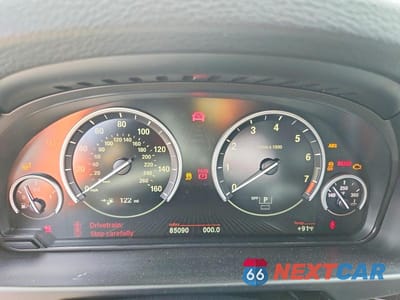 Zdjęcie 9 z 12 samochodu: 2016 BMW X5 XDR40E VIN:5UXKT0C57G0S75672 - miniatura