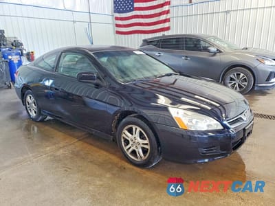 Czwarte zdjęcie samochodu z boku: 2007 HONDA ACCORD LX VIN:1HGCM71307A000380 - miniatura