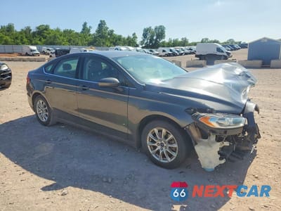 Czwarte zdjęcie samochodu z boku: 2016 FORD FUSION S VIN:3FA6P0G72GR258254 - miniatura