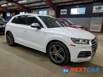 Czwarte zdjęcie samochodu z boku: 2018 AUDI SQ5 PREMIUM PLUS VIN:WA1A4AFY2J2213964 - miniatura
