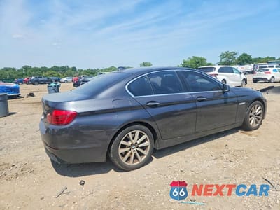 Trzecie zdjęcie samochodu z tyłu: 2013 BMW 528 XI VIN:WBAXH5C56DD107402 - miniatura