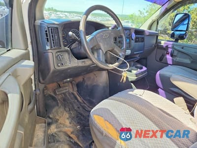 Zdjęcie 8 z 13 samochodu: 2005 CHEVROLET EXPRESS G3500 VIN:1GBJG31U351156025 - miniatura