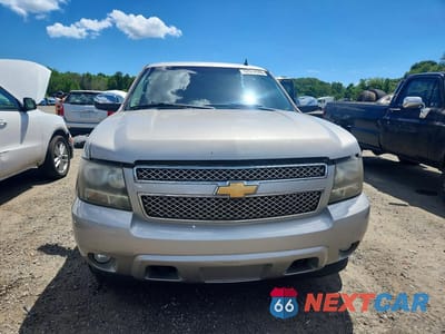 Piąte zdjęcie samochodu w środku: 2008 CHEVROLET SUBURBAN K1500 LS VIN:1GNFK16318R225005 - miniatura