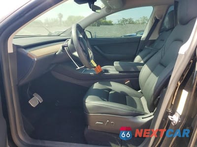 Zdjęcie 7 z 14 samochodu: 2022 TESLA MODEL Y VIN:7SAYGDEF7NF407781 - miniatura
