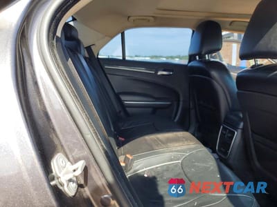 Zdjęcie 10 z 12 samochodu: 2016 CHRYSLER 300 LIMITED VIN:2C3CCAAG2GH116767 - miniatura
