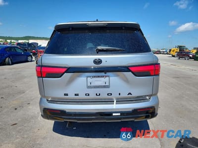 Zdjęcie 6 z 13 samochodu: 2025 TOYOTA SEQUOIA PLATINUM VIN:7SVAAABA9SX054507 - miniatura