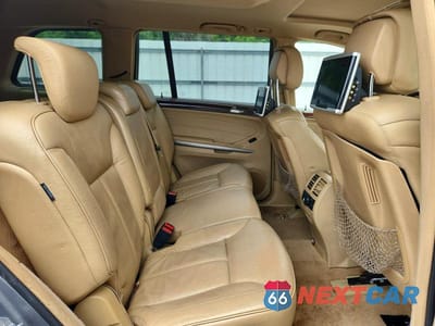Zdjęcie 11 z 13 samochodu: 2010 MERCEDES-BENZ GL 550 4MATIC VIN:4JGBF8GE6AA616073 - miniatura