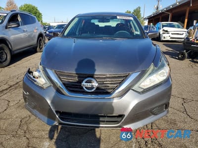Piąte zdjęcie samochodu w środku: 2017 NISSAN ALTIMA 2.5 S VIN:1N4AL3AP7HN318498 - miniatura
