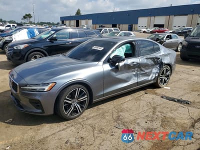 2019 VOLVO S60 T6 R-DESIGN 7JRA22TM9KG003872 - główne zdjęcie licytacji z USA - miniatura