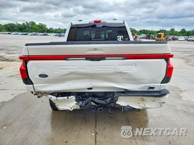 Zdjęcie 6 z 12 samochodu: 2023 FORD F150 LIGHTNING PRO VIN:1FT6W1EV8PWG48146 - miniatura