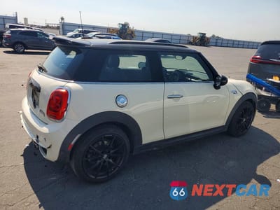 Trzecie zdjęcie samochodu z tyłu: 2018 MINI COOPER S VIN:WMWXP7C58J2C62297 - miniatura