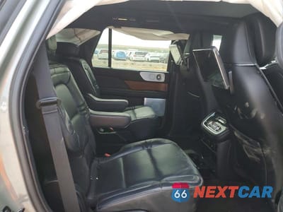 Zdjęcie 11 z 14 samochodu: 2019 LINCOLN NAVIGATOR RESERVE VIN:5LMJJ2LT0KEL17729 - miniatura