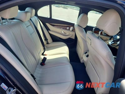 Zdjęcie 10 z 13 samochodu: 2019 MERCEDES-BENZ E 300 4MATIC VIN:WDDZF4KB8KA585781 - miniatura