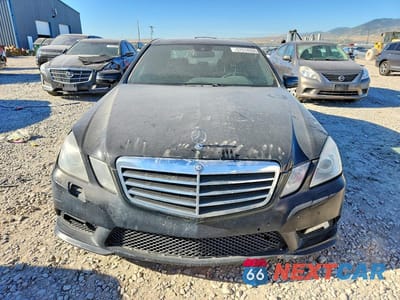 Piąte zdjęcie samochodu w środku: 2010 MERCEDES-BENZ E 550 4MATIC VIN:WDDHF9AB3AA236083 - miniatura