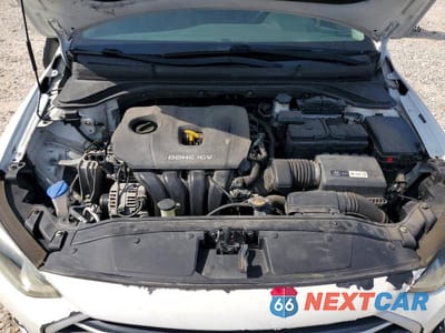 Zdjęcie 11 z 12 samochodu: 2018 HYUNDAI ELANTRA VALUE EDITION VIN:5NPD84LF2JH273723 - miniatura