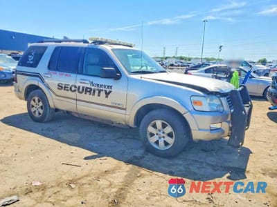 Czwarte zdjęcie samochodu z boku: 2008 FORD EXPLORER XLT VIN:1FMEU63E98UA91757 - miniatura