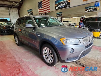 Czwarte zdjęcie samochodu z boku: 2014 BMW X3 XDRIVE28I VIN:5UXWX9C54E0D43212 - miniatura
