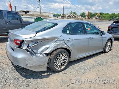Trzecie zdjęcie samochodu z tyłu: 2018 TOYOTA CAMRY XLE VIN:4T1B11HKXJU036981 - miniatura