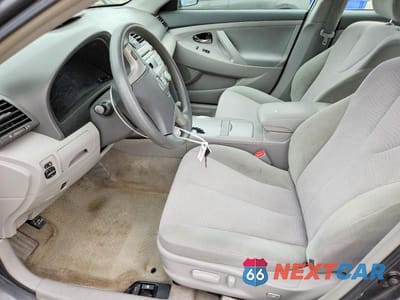 Zdjęcie 7 z 12 samochodu: 2010 TOYOTA CAMRY LE VIN:4T1BF3EK8AU093326 - miniatura