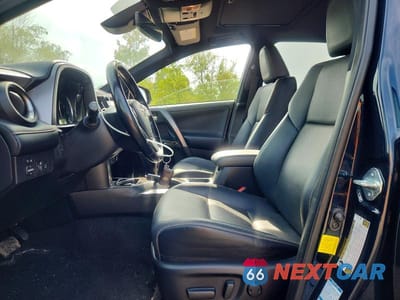 Zdjęcie 7 z 12 samochodu: 2018 TOYOTA RAV4 HV SE VIN:JTMJJREV0JD191035 - miniatura