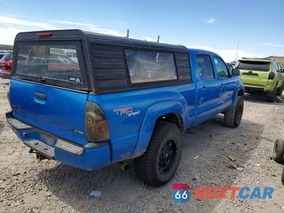 Trzecie zdjęcie samochodu z tyłu: 2005 TOYOTA TACOMA DOUBLE CAB LONG BED VIN:5TEMU52N05Z092570 - miniatura