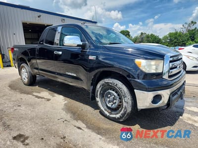 Czwarte zdjęcie samochodu z boku: 2013 TOYOTA TUNDRA DOUBLE CAB SR5 VIN:5TFUW5F17DX317462 - miniatura