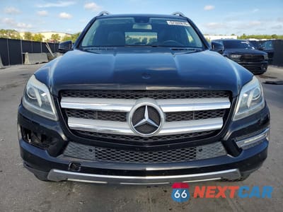 Piąte zdjęcie samochodu w środku: 2013 MERCEDES-BENZ GL 450 4MATIC VIN:4JGDF7CE1DA133300 - miniatura