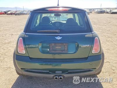 Zdjęcie 6 z 12 samochodu: 2005 MINI COOPER S VIN:WMWRE33455TD92777 - miniatura